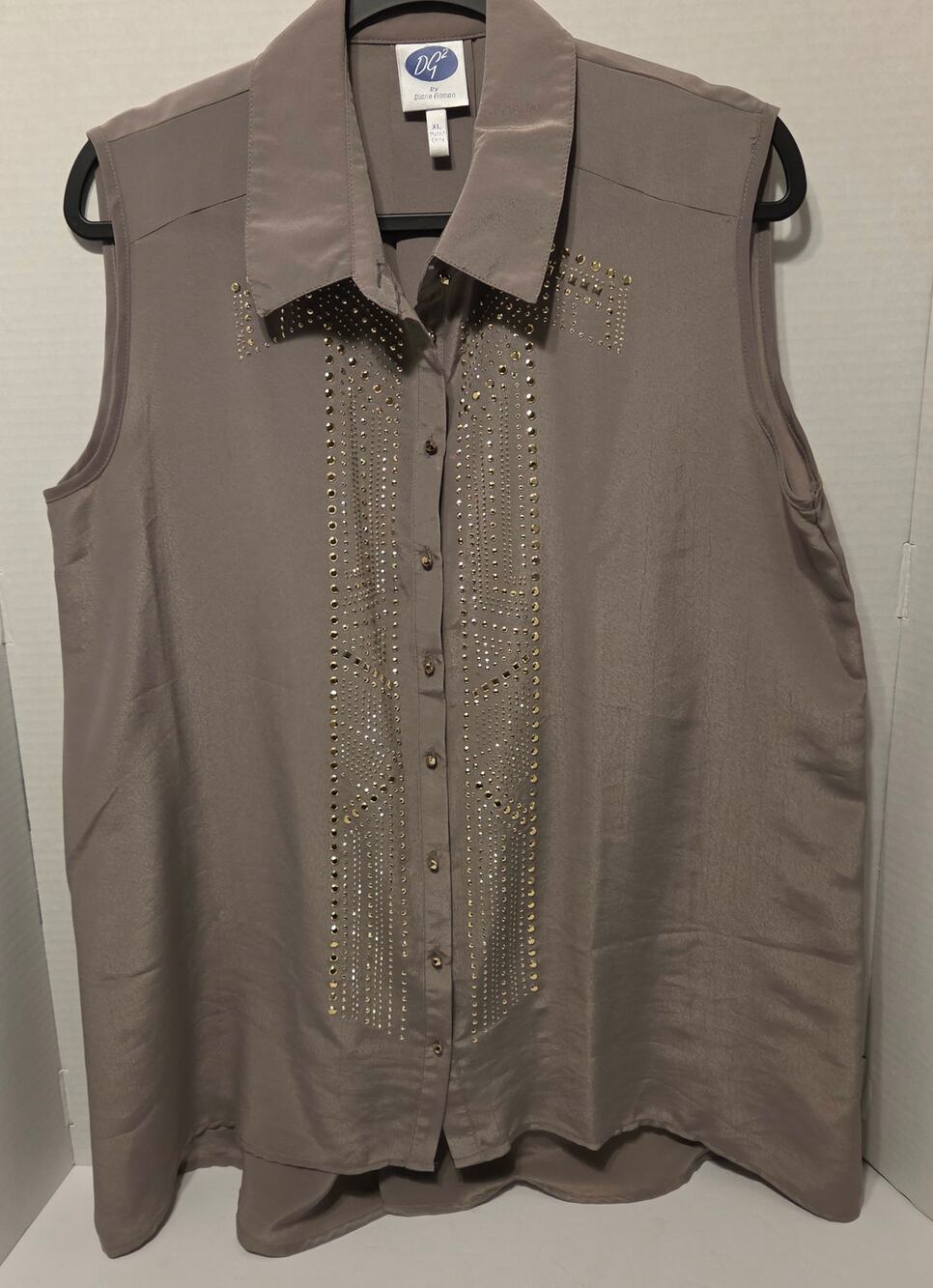 Diane Gilman taupe sleeveless blouse gold stud detailing gold buttons collar XL